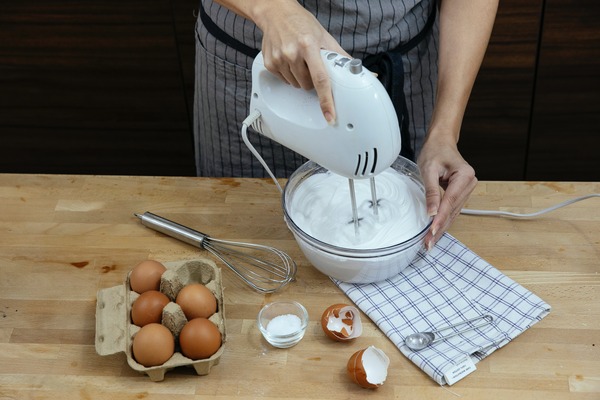 Preserving Your Kitchen Companion: How to Clean Your Betty Crocker Hand Mixer