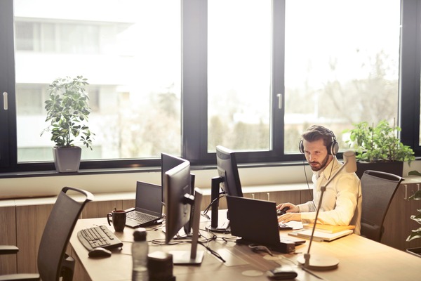 Elevate Your Business Meetings with Wireless Stereo Bluetooth Earbuds