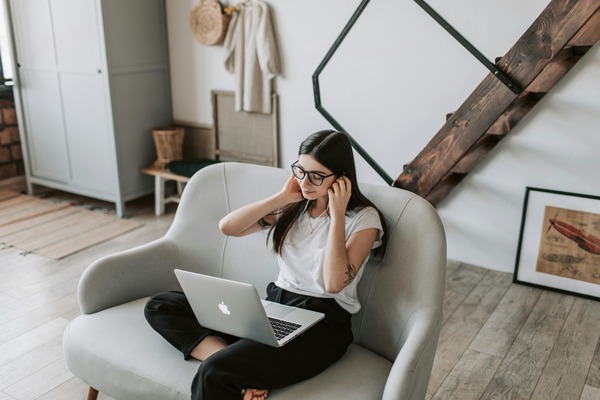 The Impact of Wireless Stereo Bluetooth Earbuds on Hearing Health: What You Need to Know